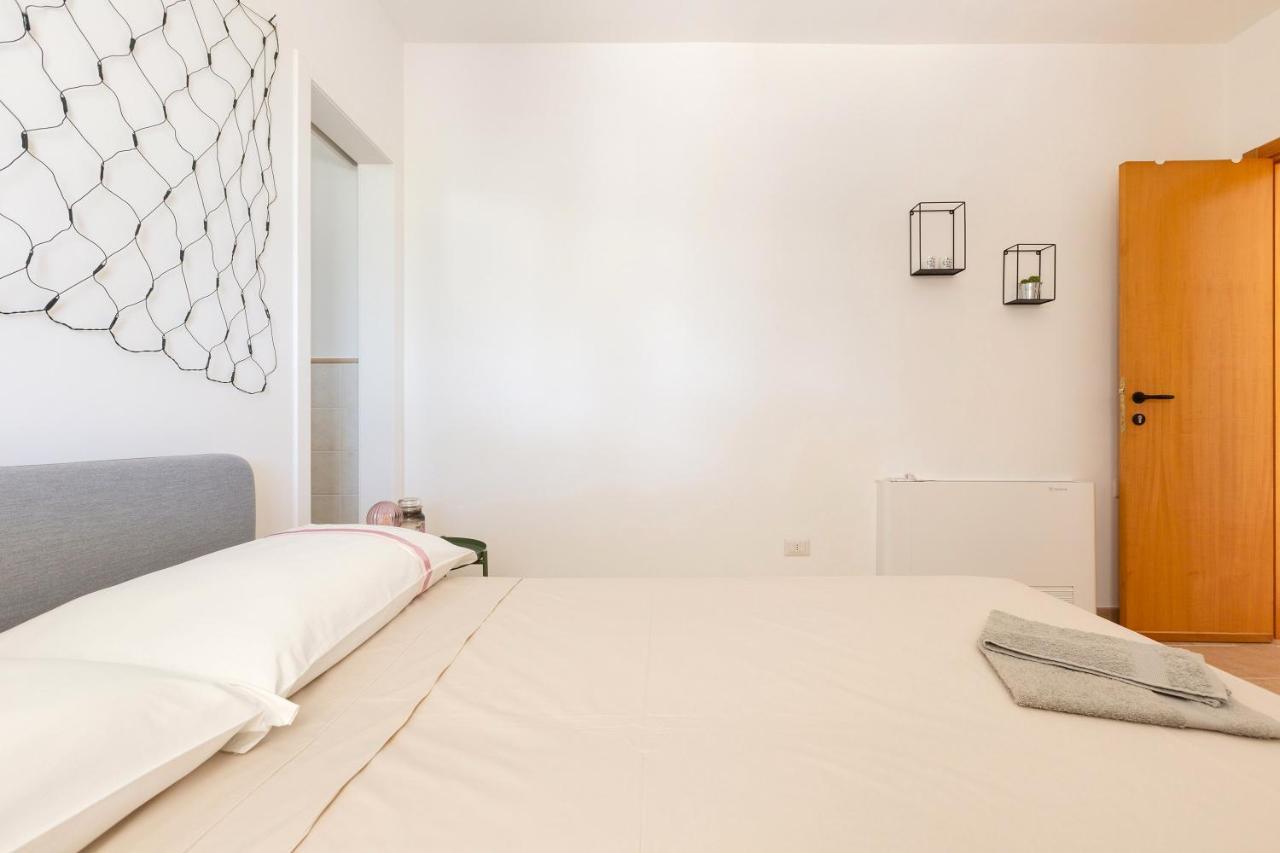B&B Carrubeto โปลีญาโนอามาเร ภายนอก รูปภาพ